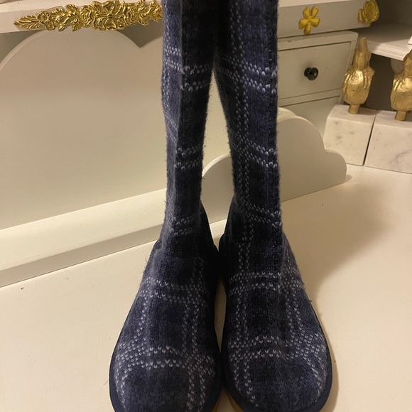 UGG Australia Jasper 1963 Blue Tartan Plaid Knit Pull On Boots Women's Size - Picture 3 of 14